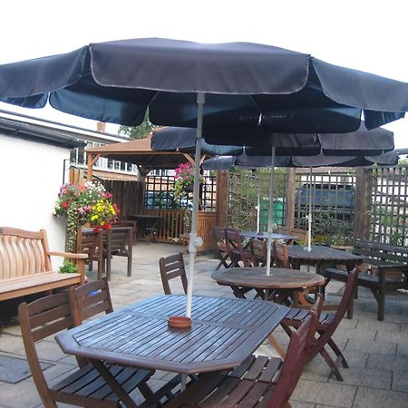 The Crosskeys Inn Usk Dış mekan fotoğraf